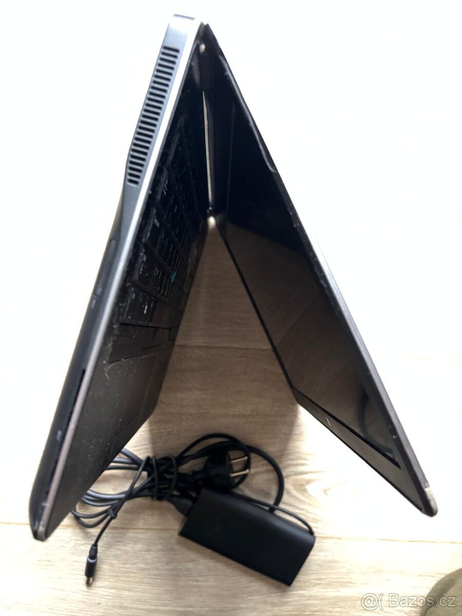 AKCE: DELL Intel i5, 8 GB RAM, 2x disk 500+240 GB - 8