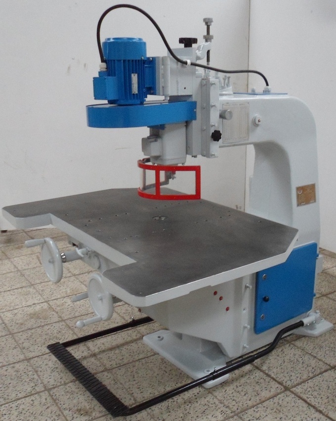 horní frézka FAS - 8