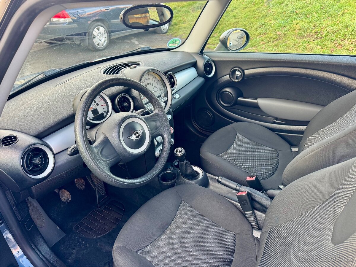 Mini Cooper, One 1.4i 70kW. TOP.90tis km. - 8