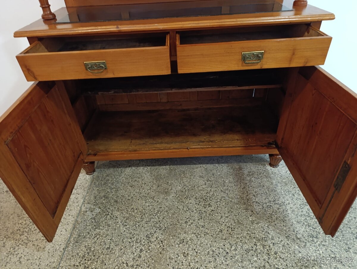 Starožitná kredenc, příborník, nábytek z masívu - 8