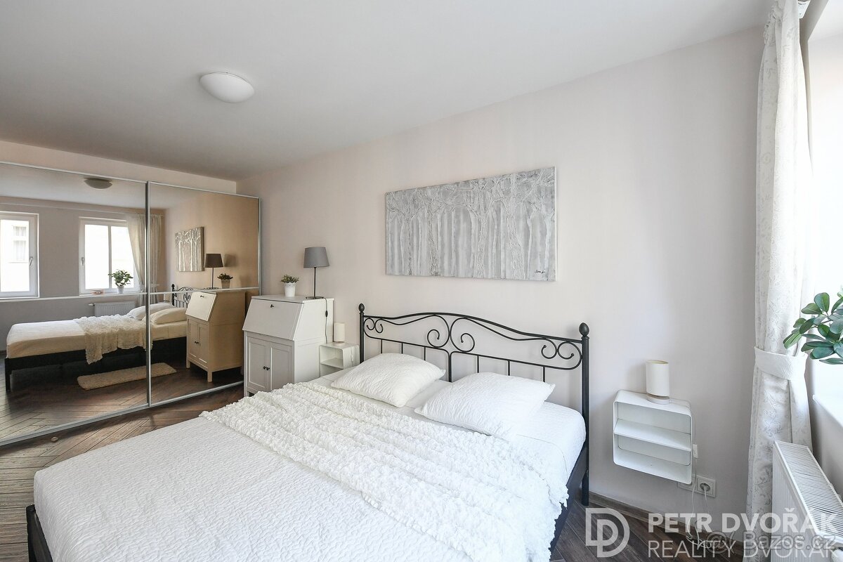 Pronájem bytu 3+kk 68 m² ulice Záhřebská, Praha 2 - část obc - 8