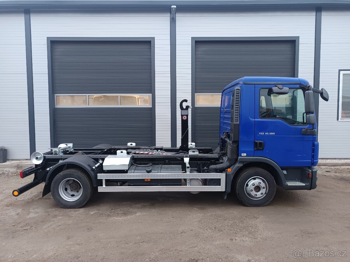 MAN TGL 10.180 s nosičem kontejnerů - 8
