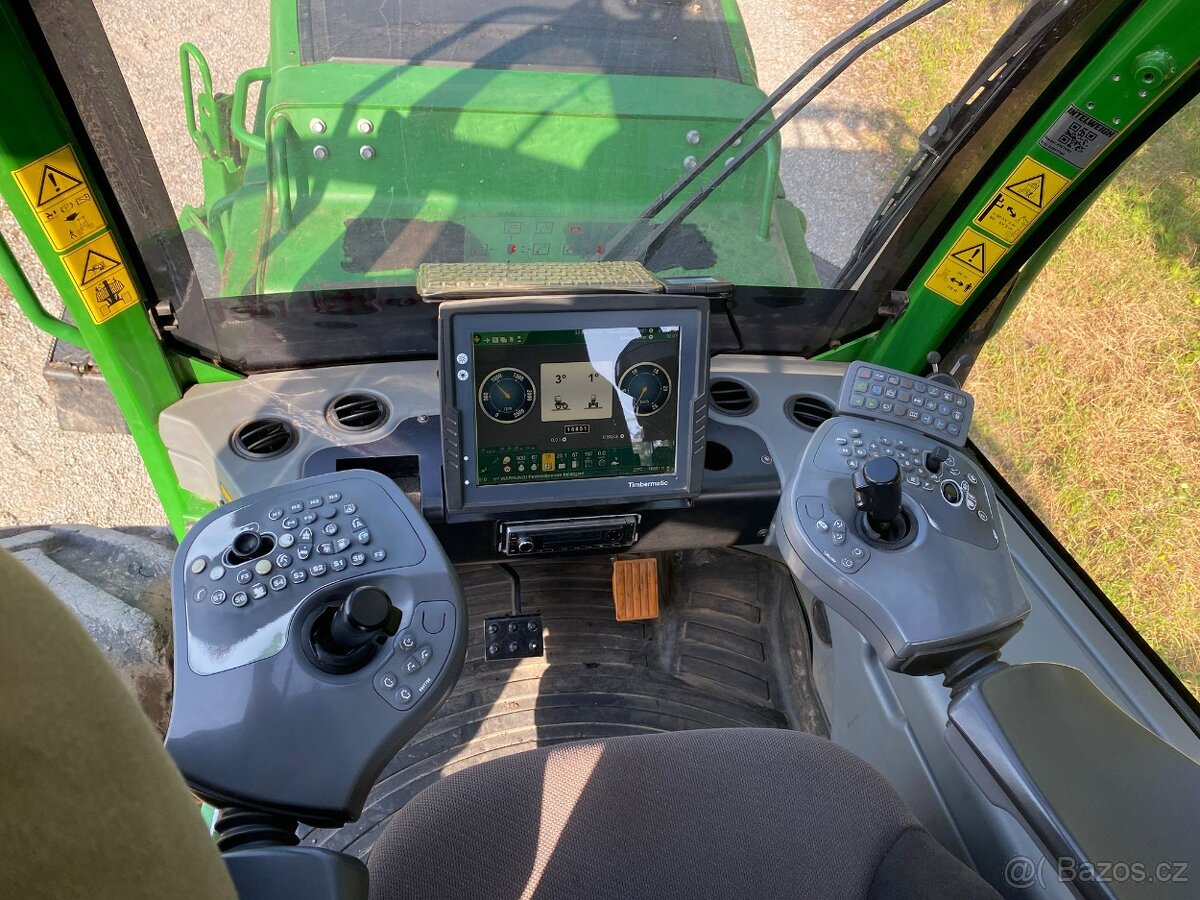 Vyvážecí souprava JOHN DEERE 1210E - 8
