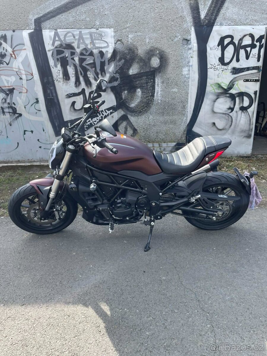 Motocykl Benelli 502c - 8