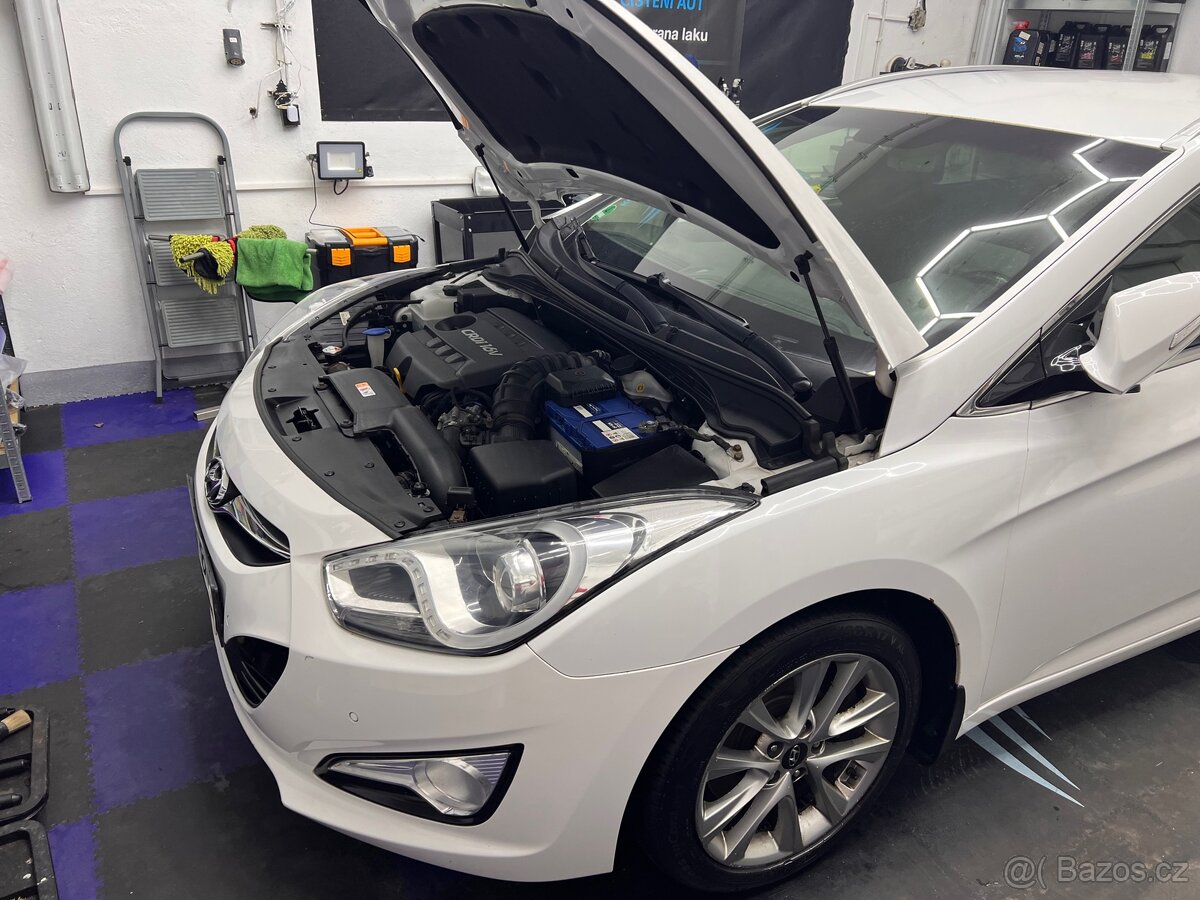 Prodám Hyundai i40 Combi 1.7 CRDi - 8