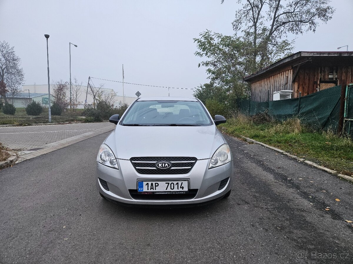 Kia Ceed, 1.4i 80kw, CZ původ 143tkm - 8