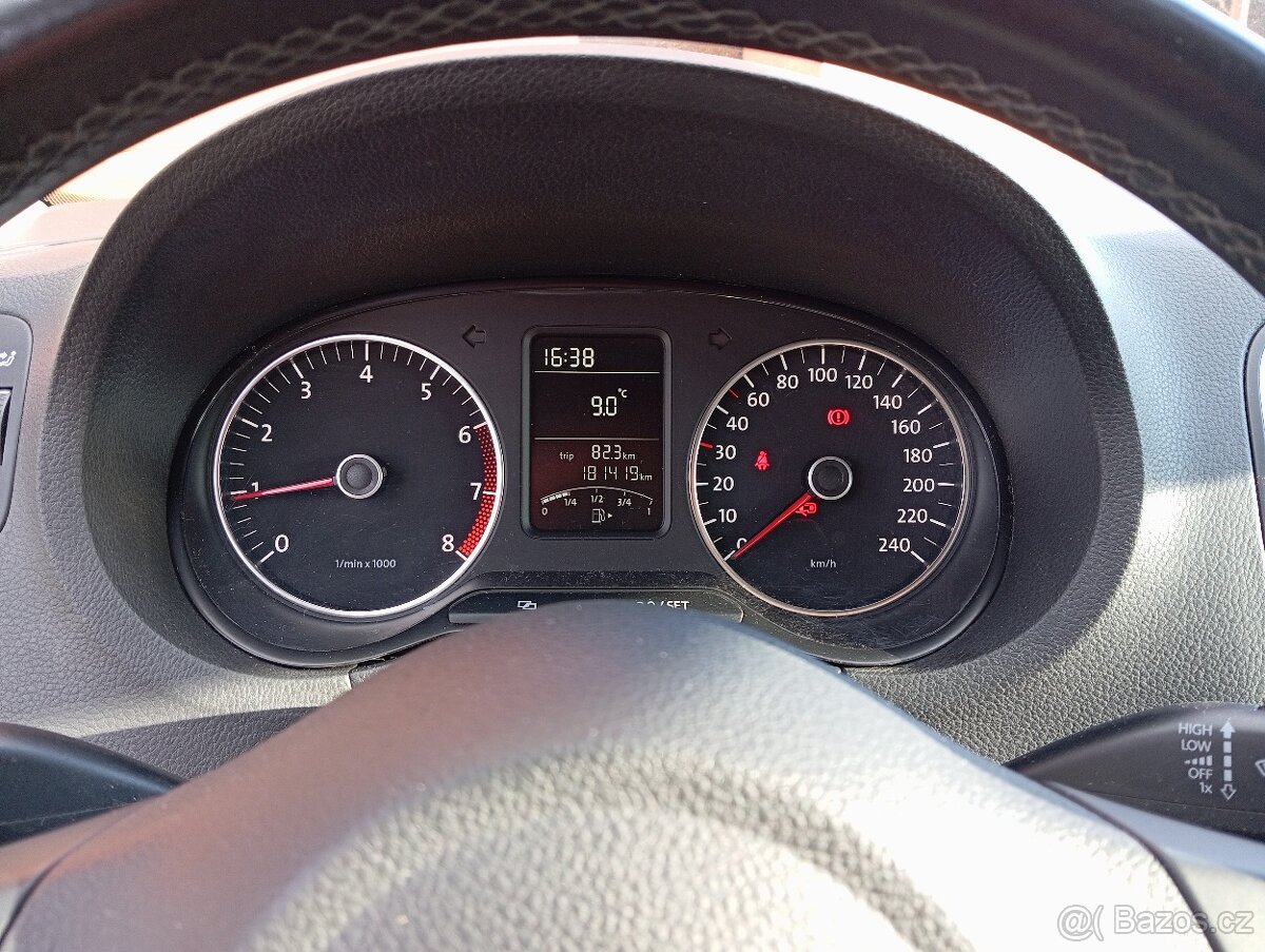 Volkswagen Polo, benzín - 8