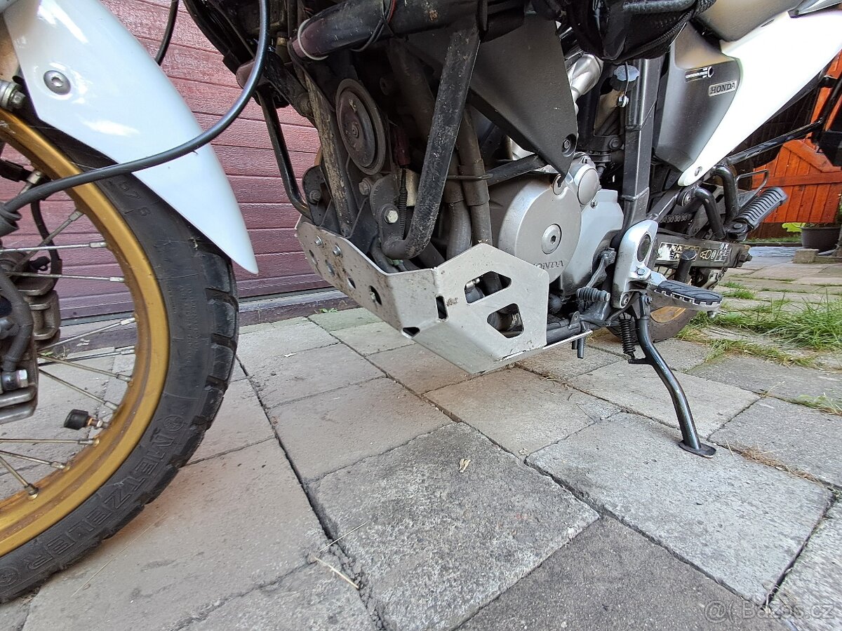 Honda XL 700 V r.v. 2012 - 8