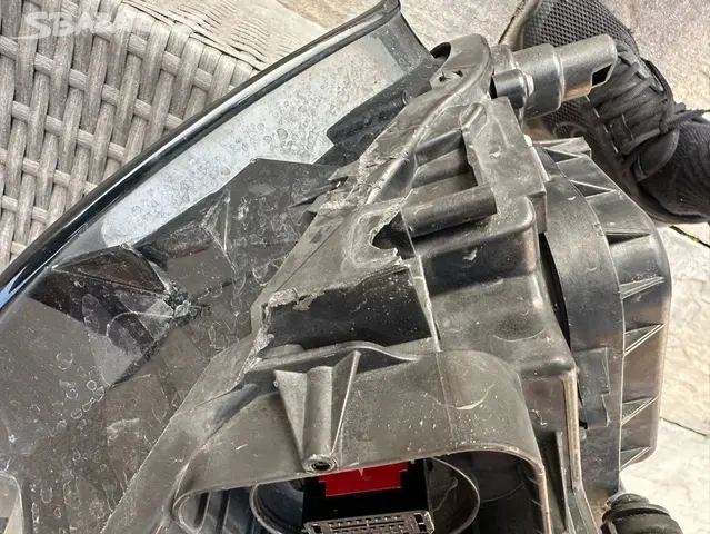 Levé xenonové světlo Volkswagen Sportsvan - 8