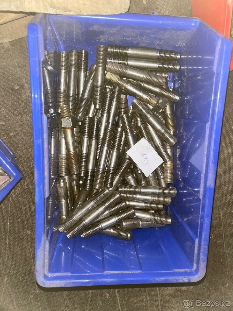 Spojovací materiál - šrouby , matky, štefty.. 1/3 z ceny - 8