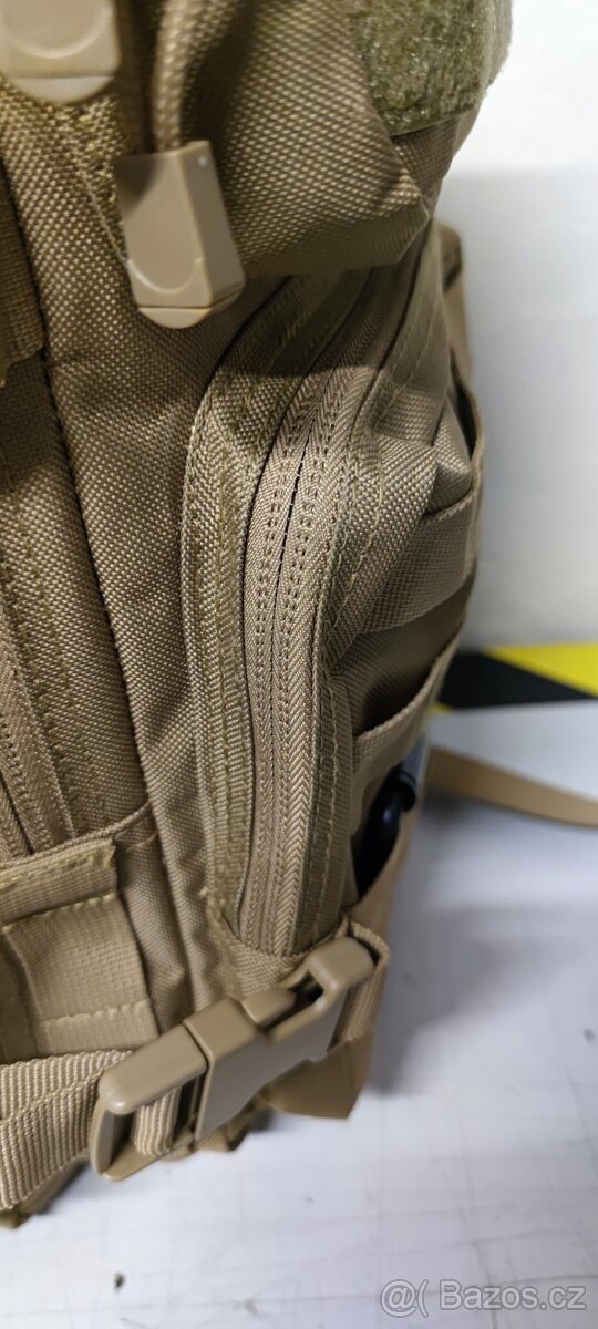 Dětský béžový batoh Brandit, poškozená kapsa - 8