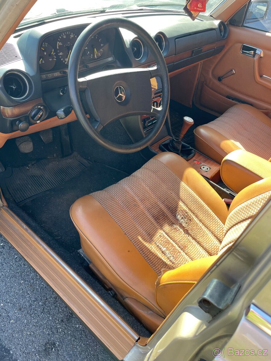 Mercedes-Benz W123, piáno, 2,4d - 8