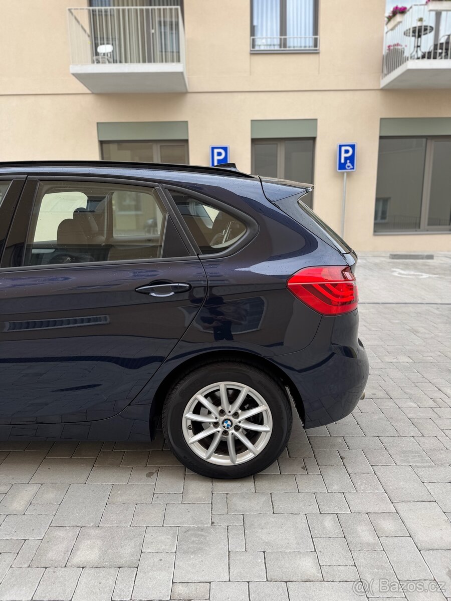 BMW 220d XDrive - 8
