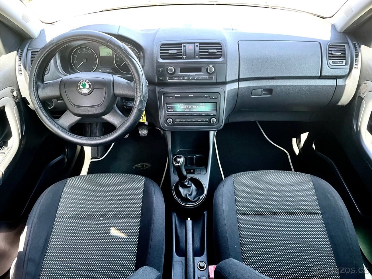 Škoda Roomster 1.2 TSi Scout - 8