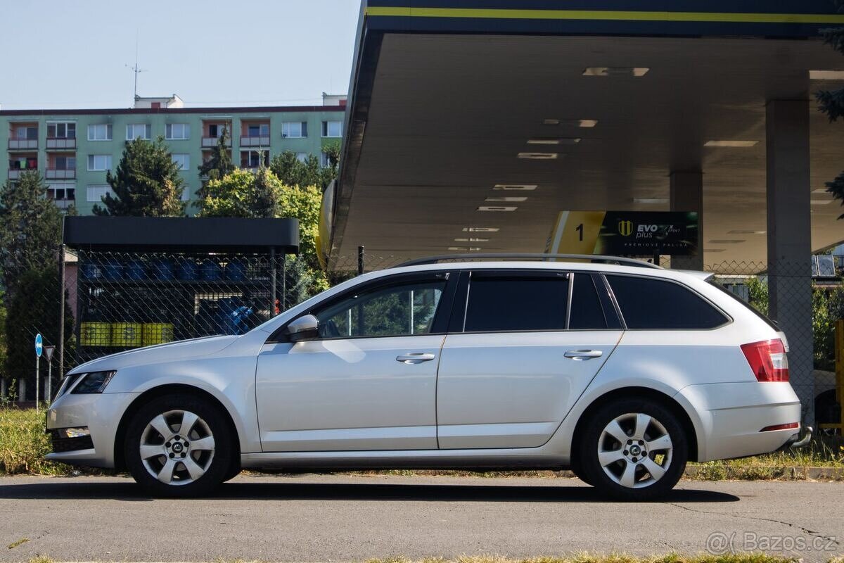 Škoda Octavia Combi 1.6 TDI 85kW MT5 - 8