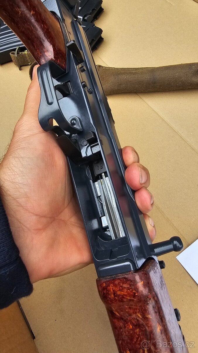 Prodám CZ 858 Tactical 4p - 8