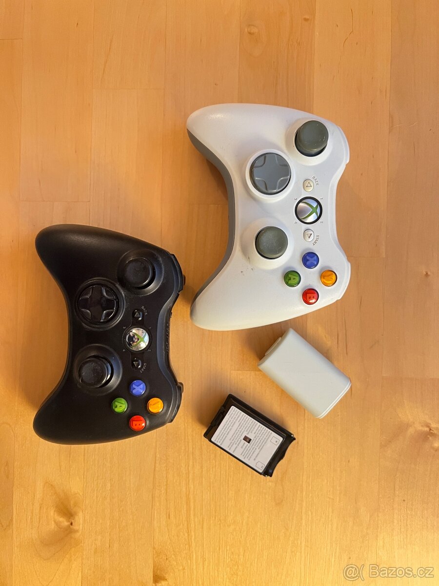 Xbox 360 Slim 250GB + Kinect + 27 her + herní ovladače - 8