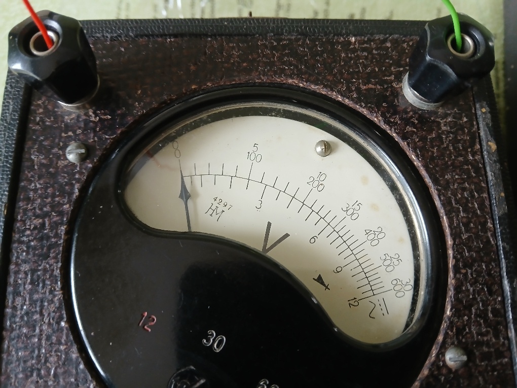 Měřící přístroj - Voltmetr - 8