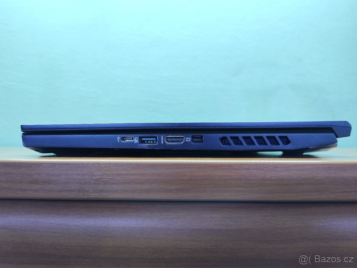 Predator Helios RTX-3080,i7,1TB,RGB-CZ,Kovový. - 8