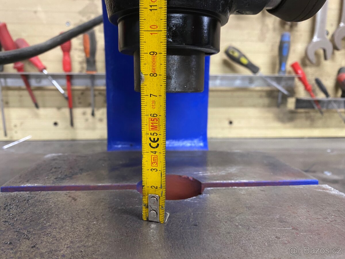 Pneumatický rázový lis - 8