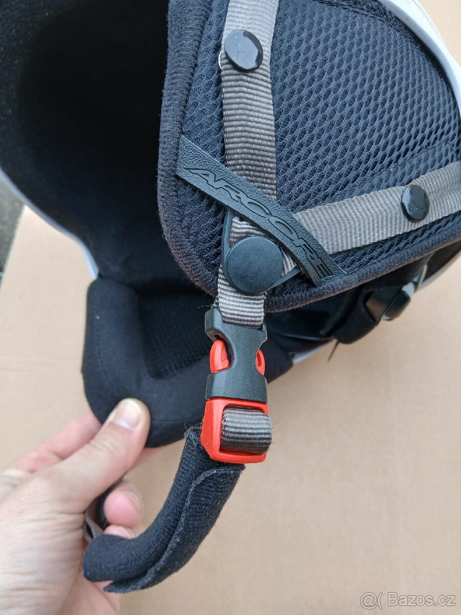 Lyžařská přilba M/L - 8