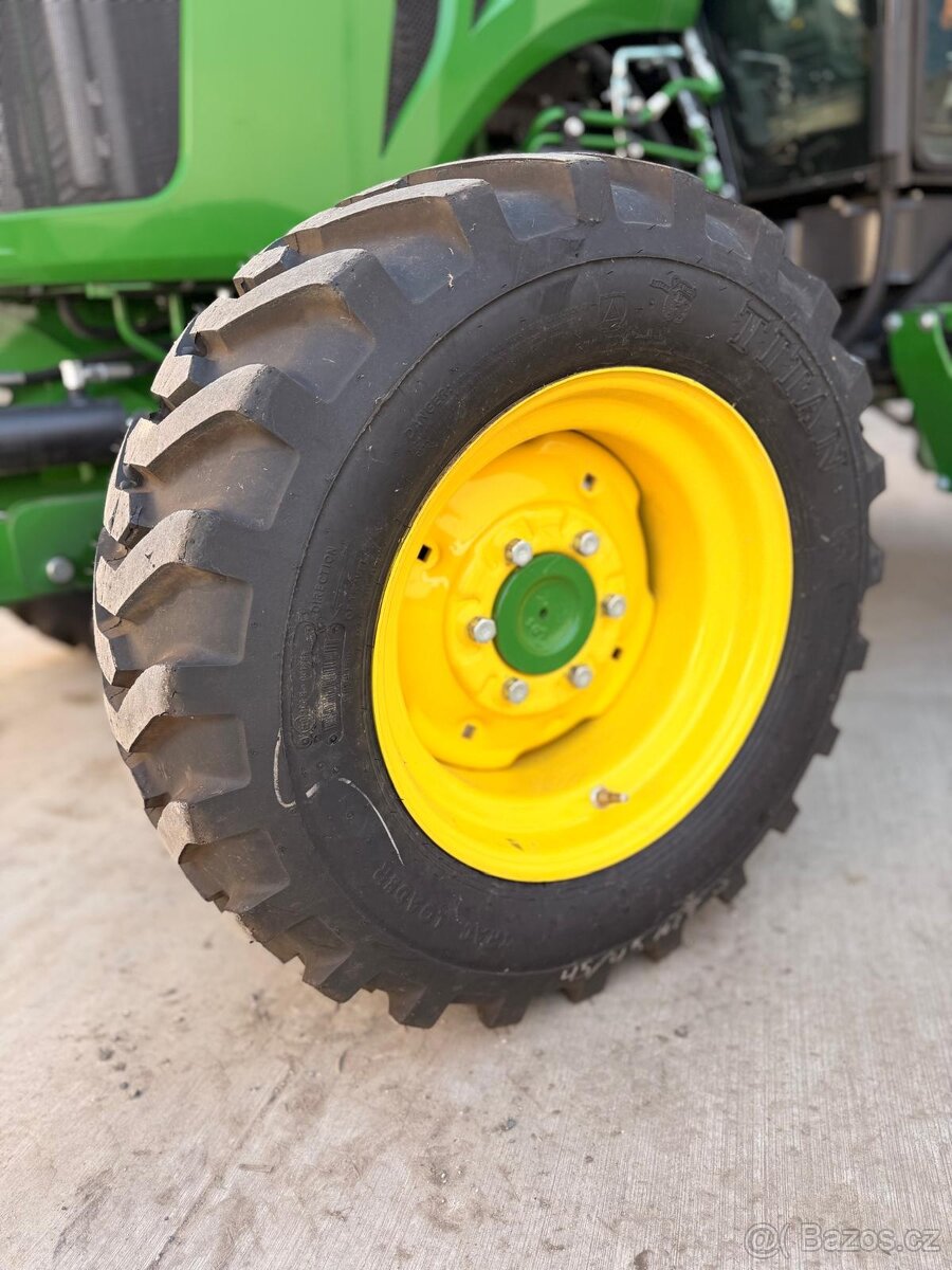 Malotraktor John Deere 4049R - TOP STAV - 8