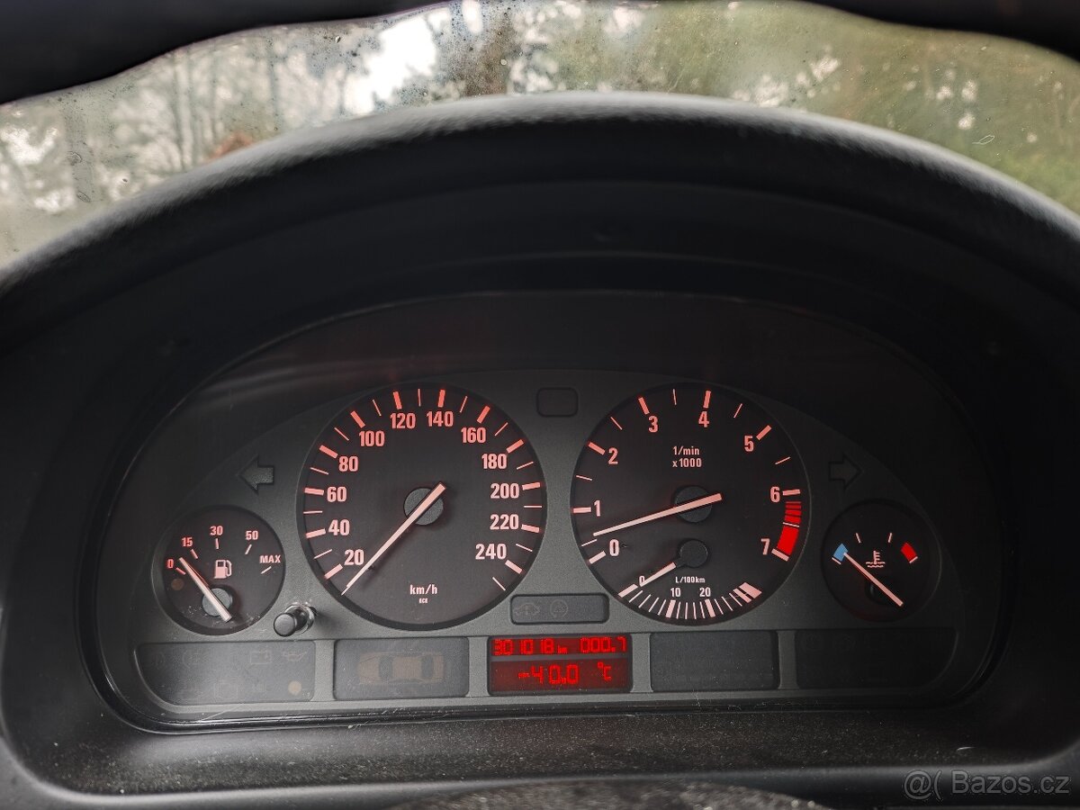 Bmw E39 525i manuál - 8