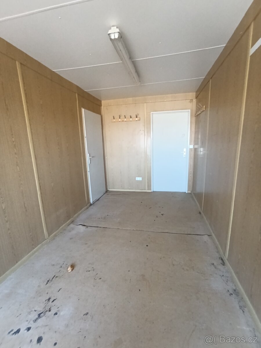 Zateplený kancelářský/obytný kontejner GUSTAVO 6m/20ft - 8