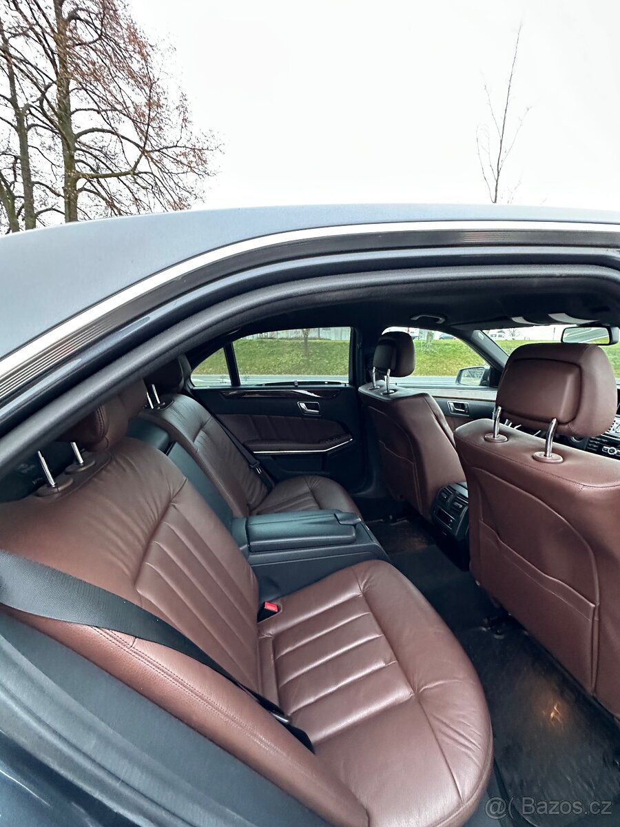 Mercedes-Benz E 350 BlueTEC Avantgarde, rok 2015 - 8