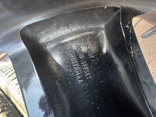 5x127 R18 originál alu disky s pneu Jeep Wrangler NOVÉ - 8