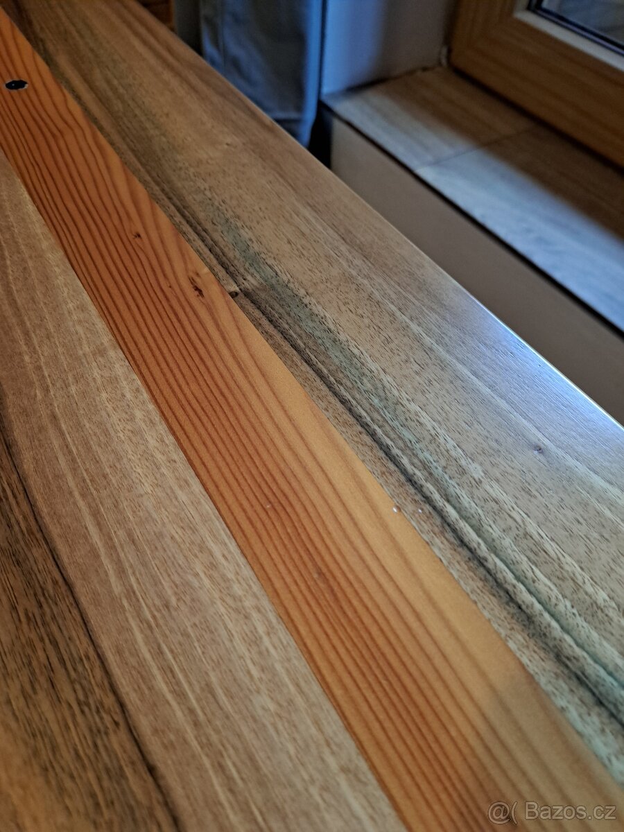 Konferenční stolek - 8