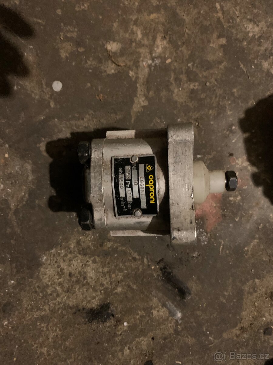 Malotraktor domaci výroby torzo a dily - 8