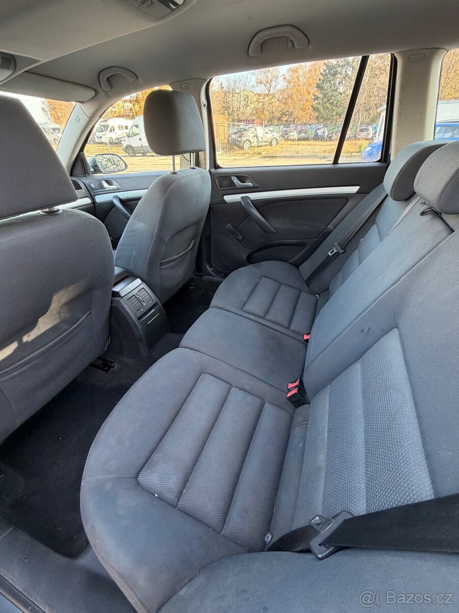 ŠKODA OCTAVIA 2.0 TDI - 8