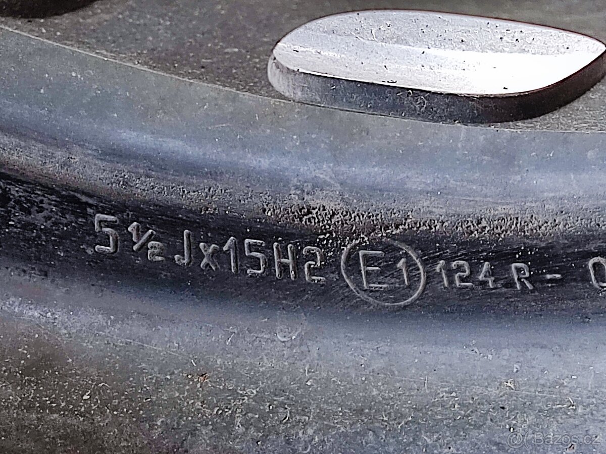 Orig Sada Kola Fabia 4 IV Zánovní nová 600 km r23 zimní - 8