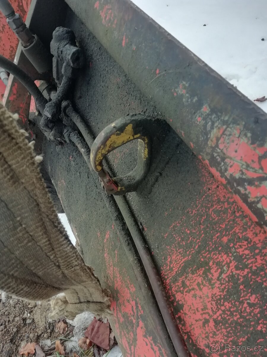 Kombinovaná lopata- klapačka šíře 175 cm na čelní nakladač O - 8