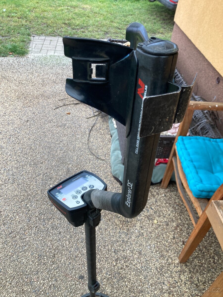 Detektor kovu Minelab Explorer SE profesional - 8