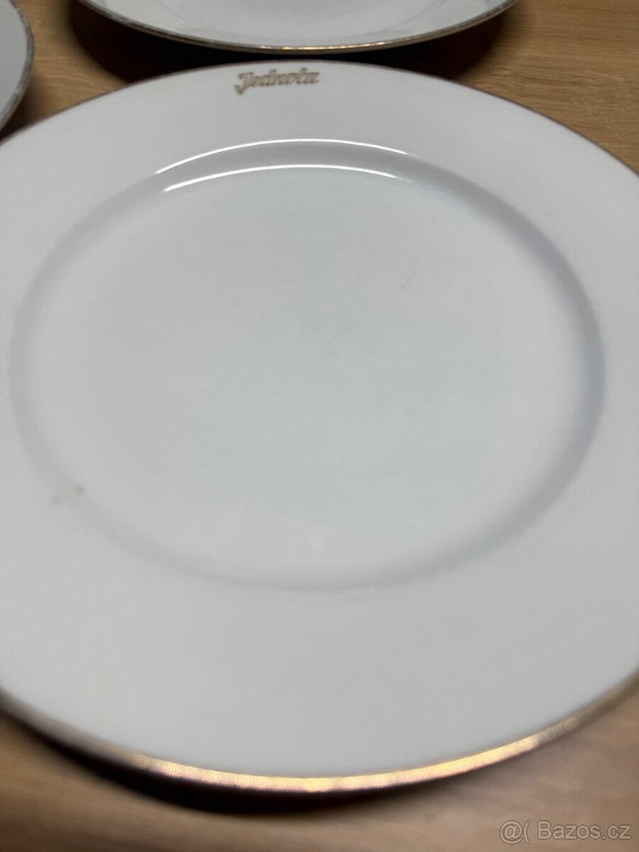 Jednota mělké talíře - 2 sety 8 kusů - 8
