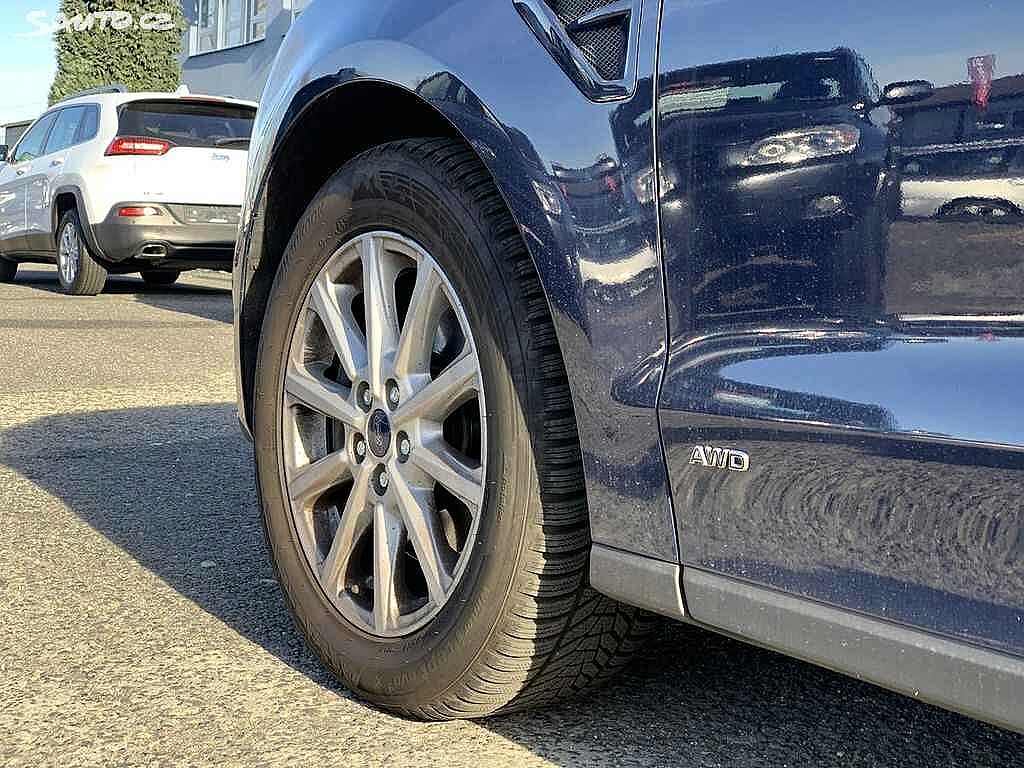 Ford S-Max, 132kw, 4x4, r.v. 2017. Záruka na převodovku. - 8