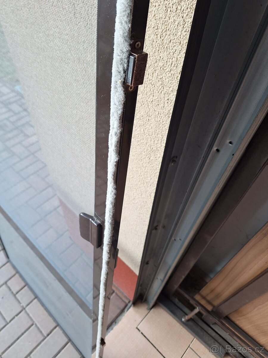 Dveřní síť proti hmyzu, hliník - 8