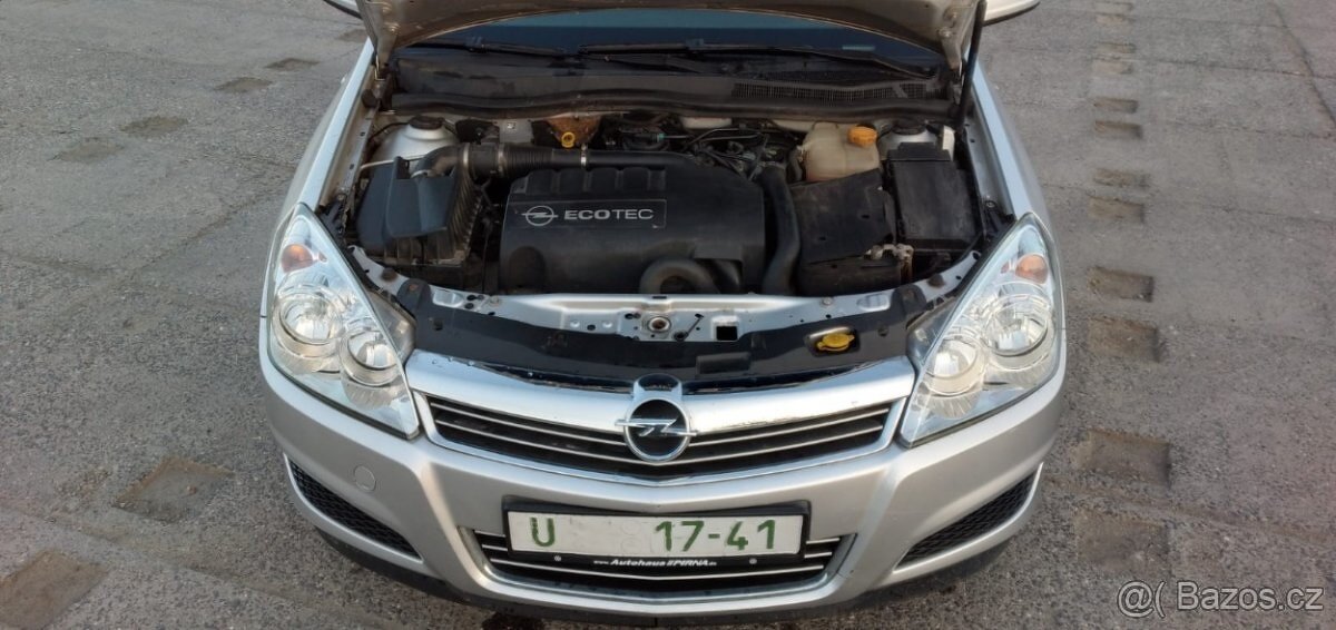 Opel Astra caravan 1,3CDTI 2008 1.majitel TOP STAV - 8