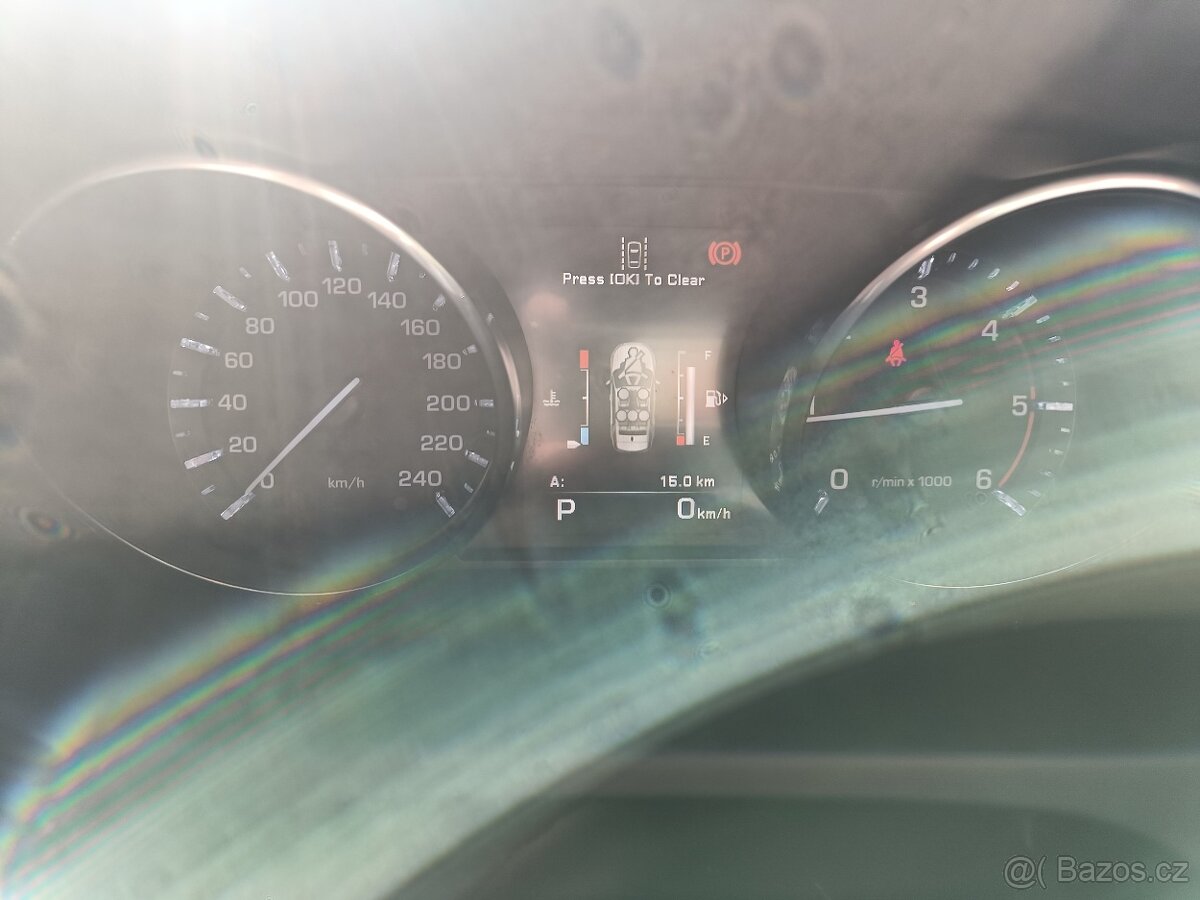 Land Rover Discovery sport - 8