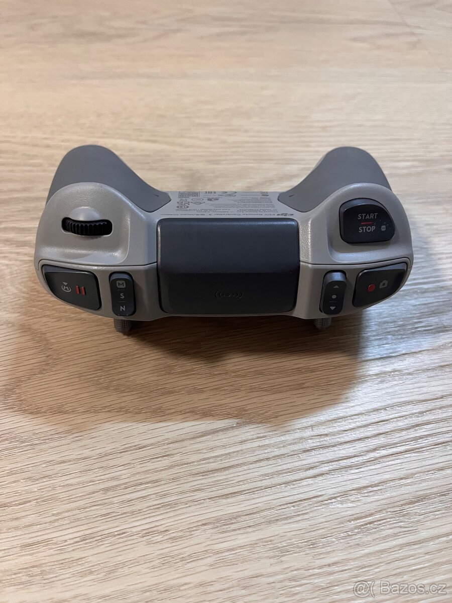 Dji ovladač ( DJI FPV Remote Controller 3) - 8