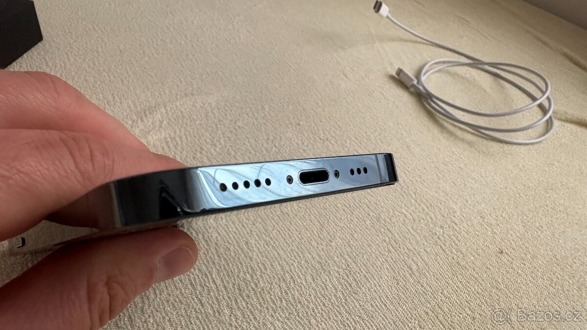 iPhone 12 Pro 128 GB - - 8