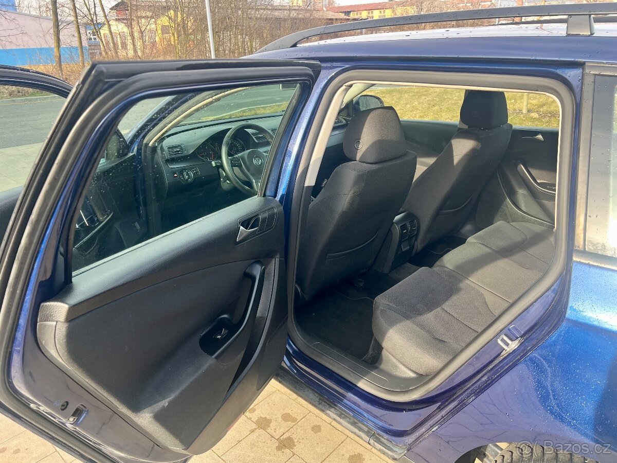Prodám Volkswagen Passat Variant - 8