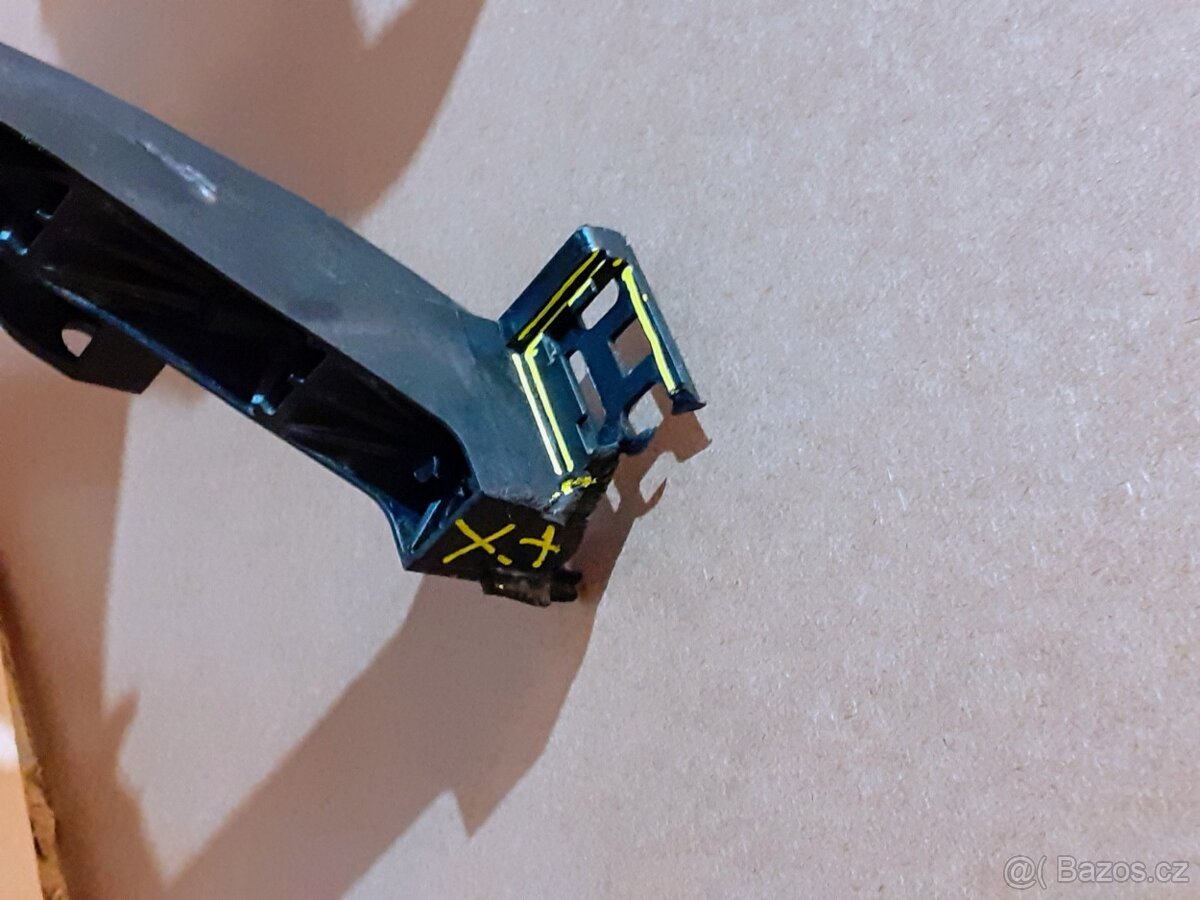 Stěna chladiče Kia X-Ceed III 64102-J7500 - 8