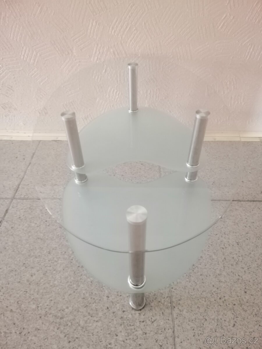 Konferenční stolek - 8