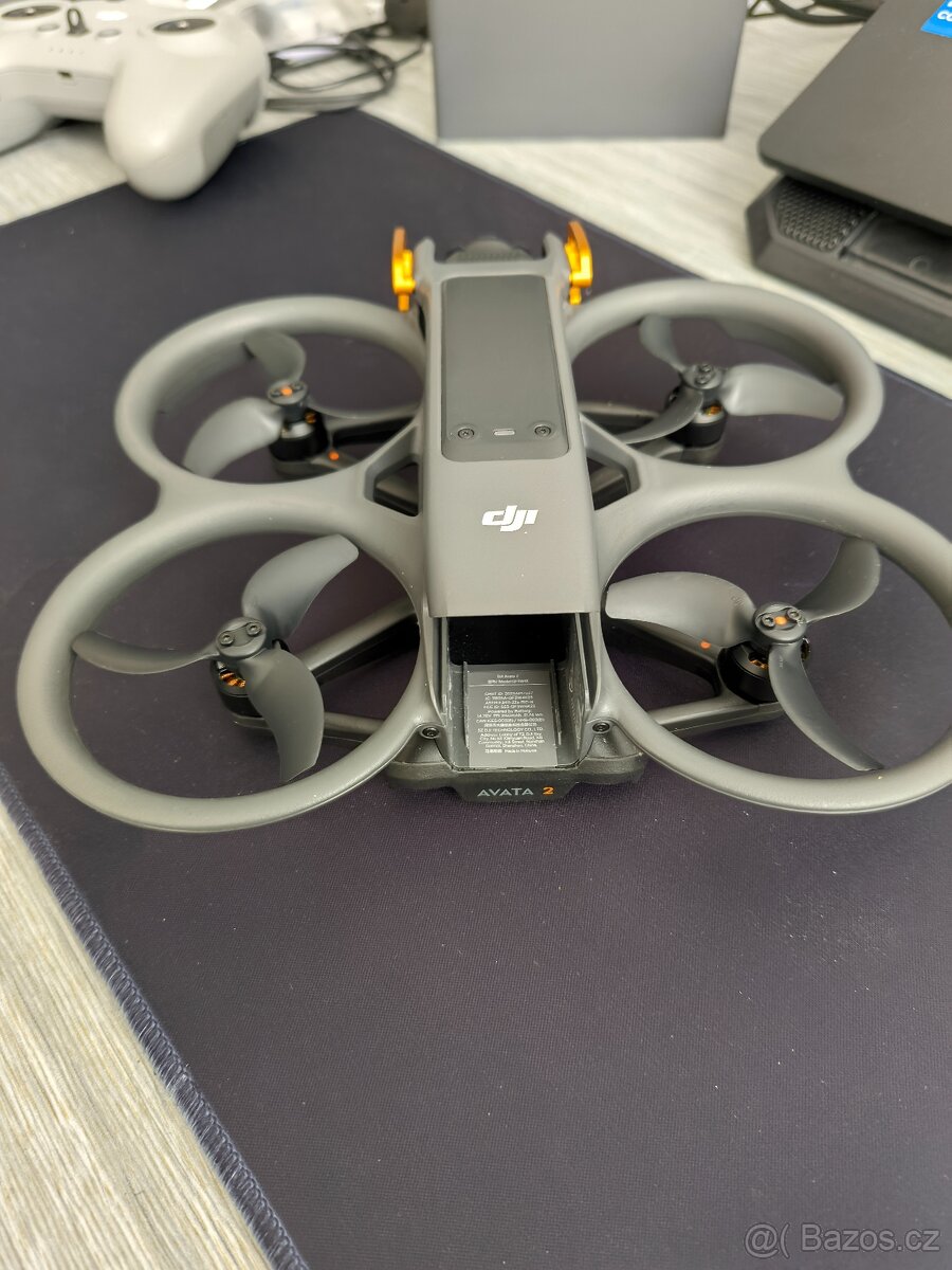 DJI Avata 2 Fly More Combo + DJI FPV Controller 3 - 8