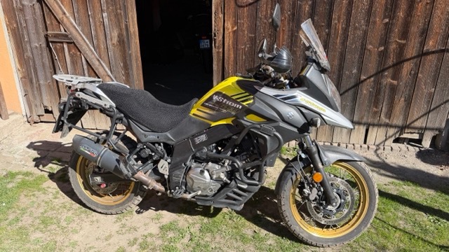 Prodám Suzuki V strom 650 XT - 8