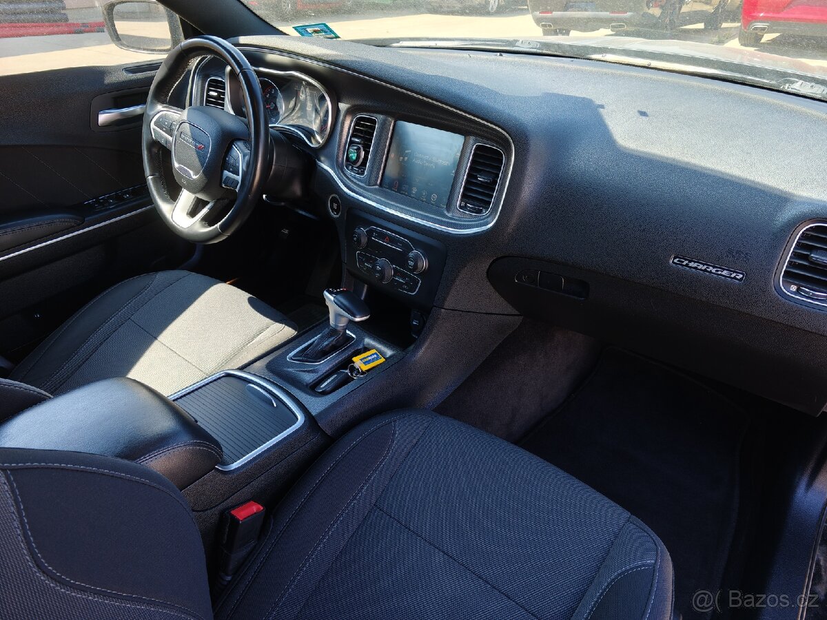 Dodge Charger - 8
