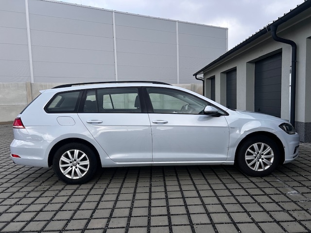 VW Golf Variant 1.0 TSi, 2017, automatická klima, tempomat - 8